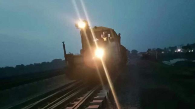 আখাউড়া-আগরতলা রেলপথে প্রথমবারের মতো চলল ট্র্যাক কার