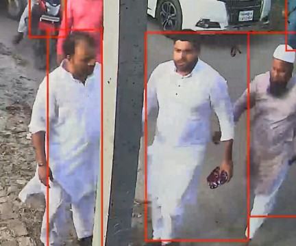 টঙ্গীবাড়ীতে ইউপি চেয়ারম্যানের বিরুদ্ধে চাঁদা দাবির অভিযোগ