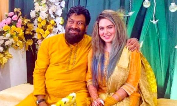 বিয়ের পিঁড়িতে চাষী আলম