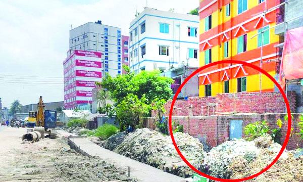 নারায়ণগঞ্জে রেলের সম্পত্তি দখলের মহোৎসব