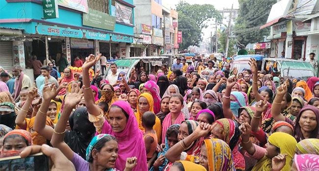 ইসলামপুরে নারী এমপিকে লাঞ্ছিত করার প্রতিবাদে বিক্ষোভ মিছিল