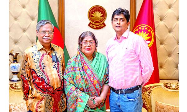মায়ের জন্মদিনকে ঘিরে রাষ্ট্রপতি ছেলের আয়োজন