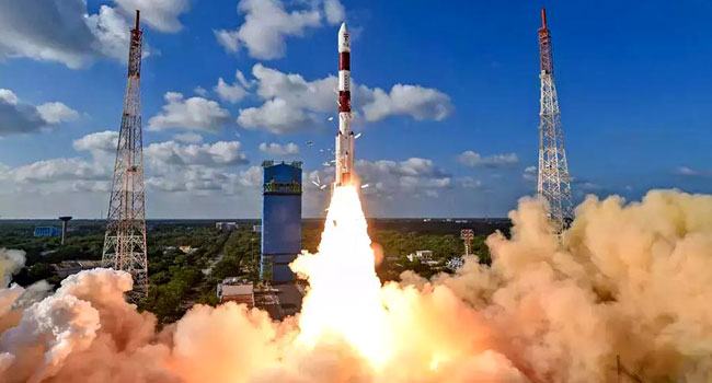 সূর্যের উদ্দেশে উড়ে গেল আদিত্য-এল১
