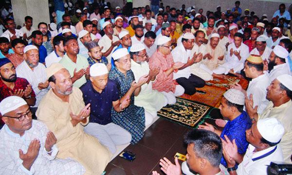 বগুড়ায় বিএনপির দোয়া মাহফিল