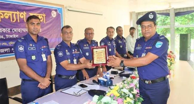 সখীপুরের ওসি জেলায় শ্রেষ্ঠ