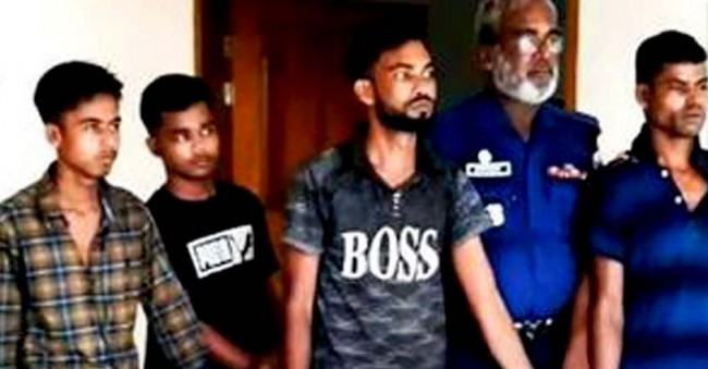 অবশেষে স্প্রে পার্টির ৪ সদস্য আটক