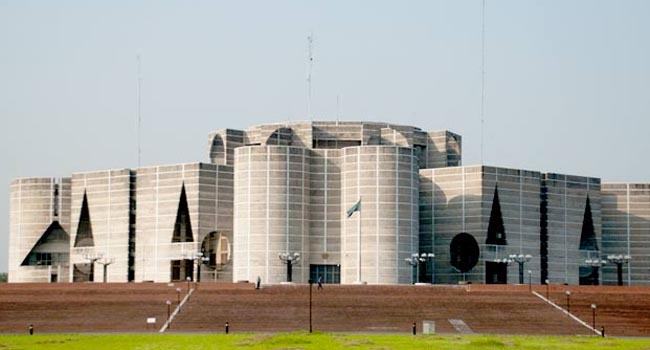 সংসদে মাইক বিভ্রাট, ২ ঘণ্টা অধিবেশন বন্ধ