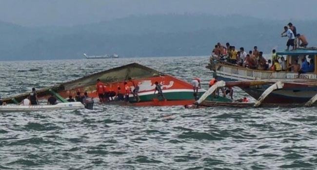 নাইজেরিয়ায় নৌকাডুবিতে মৃতের সংখ্যা বেড়ে ২৮