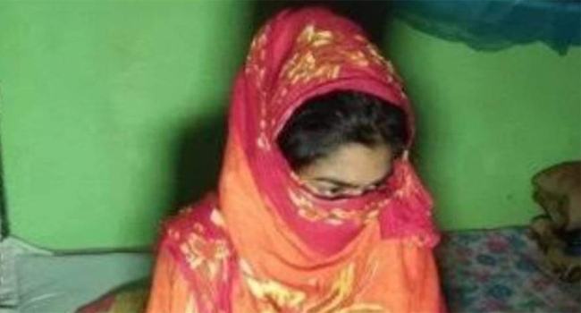 বালিয়াডাঙ্গীতে প্রেমিকের বাড়িতে প্রেমিকার অনশনের পর বিয়ে