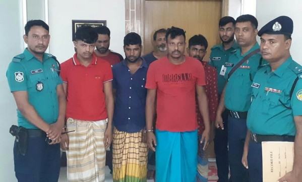 আন্তঃজেলা পিকআপ চোরচক্রের সন্ধান পেল পুলিশ, চার পিকআপসহ গ্রেফতার ৯