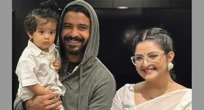 রাজকে ডিভোর্স দিলেন পরীমণি