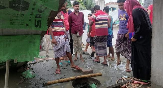 কালিয়াকৈরে সেফটি টেংকি ‍খুলতে নেমে ২ শ্রমিকের মৃত্যু