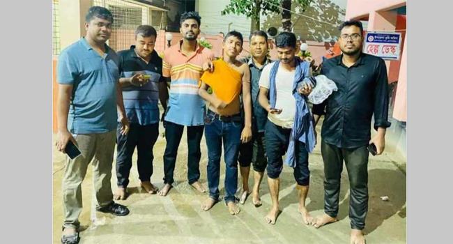 তিতাসে ভ্রাম্যমাণ আদালতের নৌকাডুবি
