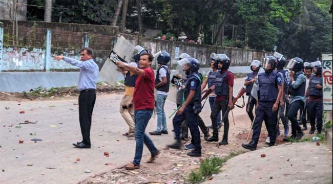 চবিতে ছাত্রলীগের ২ গ্রুপের সংঘর্ষে আহত ১০