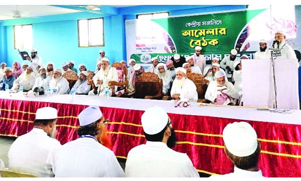 শাপলা চত্বরের ঘটনায় শহীদদের লাশ দেখে অঝোরে কেঁদেছি : হেফাজত আমির