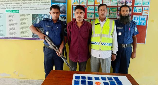 বালিয়াডাঙ্গীতে ৩,৭৫৫ পিস ইয়াবাসহ একজন আটক