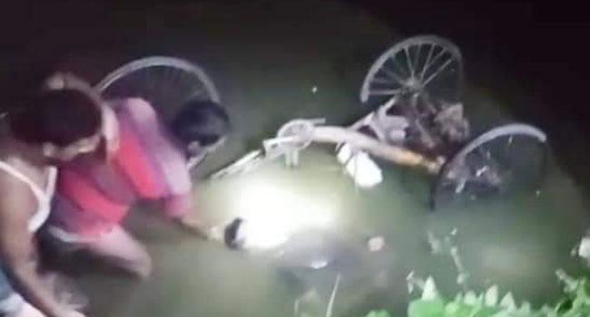 কুষ্টিয়াতে গভীর রাতে ভ্যানচালকের লাশ উদ্ধার
