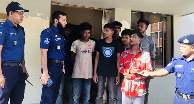 মালয়েশিয়া পৌঁছে দেয়ার কথা বলে মিয়ানমারের জিম্মি, উদ্ধার ৭
