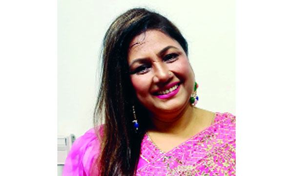 যুক্তরাষ্ট্রে শো শেষে ফিরছেন শাহনাজ বেলী