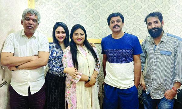 হাবিবের ‘যাপিত জীবন’-এ গাইলেন মমতাজ