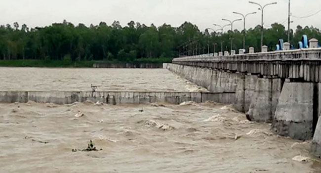 তিস্তা অববাহিকায় ধেয়ে আসছে ভয়াবহ বন্যা