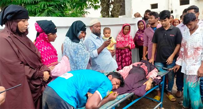 শরীয়তপুরে ছেলেকে ডাক্তার দেখাতে যাওয়ার সময় মা নিহত