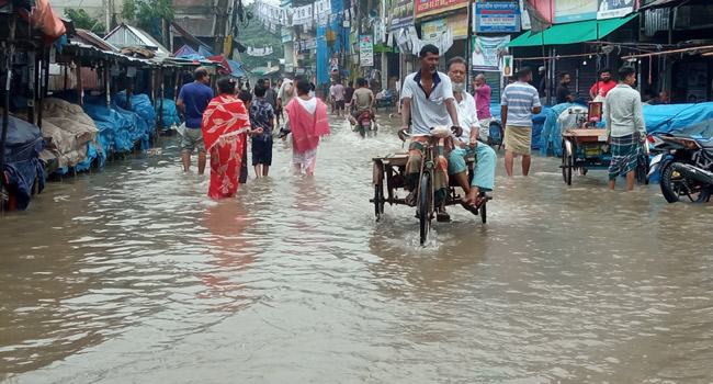 সখীপুরে পানি উঠে ২০০ দোকান ক্ষতিগ্রস্ত