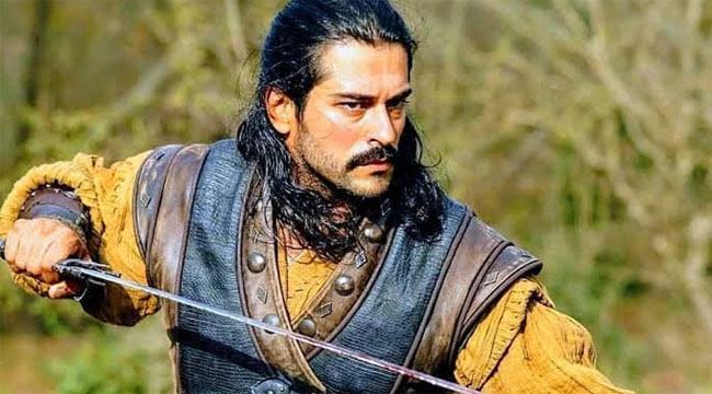 ভক্তদের সাথে দেখা করতে পাকিস্তানে ‘ওসমান বে’