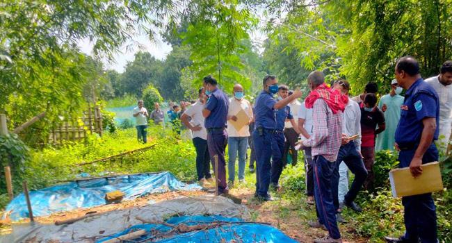 সাভারে দাফনের ২২ দিন পর ব্যবসায়ীর লাশ উত্তোলন