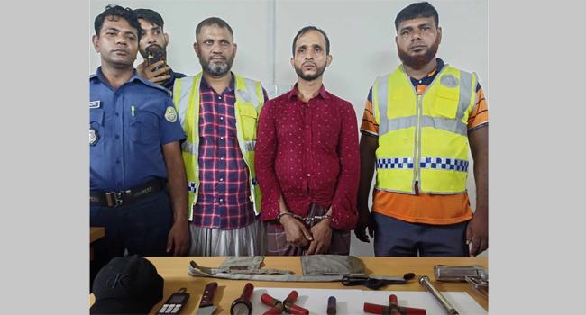 বরগুনায় অস্ত্র ও গুলিসহ আন্তঃডাকাত দলের সদস্য আটক