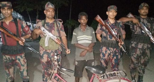 ভূরুঙ্গামারীতে অবৈধ অনুপ্রবেশের দায়ে ভারতীয় কিশোর আটক