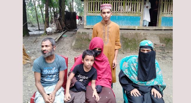 লাশ ফিরে পেতে স্ত্রীর আর্তনাত, অবুঝ শিশুও তার বাবাকে দেখতে চায়