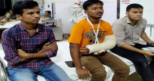 বরিশাল বিশ্ববিদ্যালয়ের শিক্ষার্থীকে রাতভর নির্যাতন, ভেঙে দিয়েছে হাত
