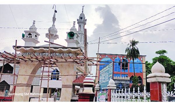 ৩০৩ বছরের প্রাচীন হজরত মামুন খলিফা (রহ:) শাহী জামে মসজিদ