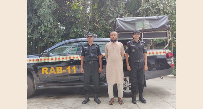 নোয়াখালীতে ৮৪ বছরের সাজাপ্রাপ্ত জলদস্যু গ্রেফতার