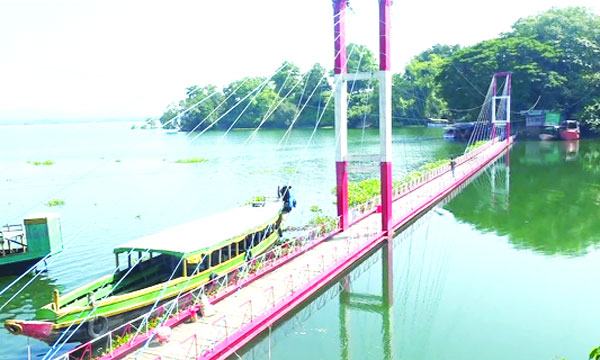 দেড় মাস পর ভেসে উঠল রাঙ্গামাটির ঝুলন্ত সেতু