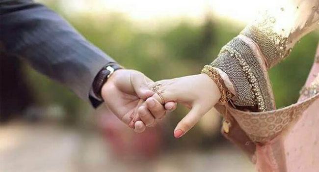 স্ত্রীকে কি ভ্রমণসঙ্গী করা যাবে?