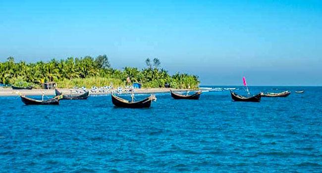 পর্যটকদের সেন্টমার্টিন ছাড়ার নির্দেশ