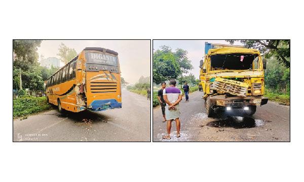 মিরসরাইয়ে ট্রমা সেন্টার না থাকায় সড়কে দীর্ঘ হচ্ছে মৃত্যুর মিছিল