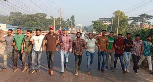 যশোরে দ্বিতীয় দিনে শান্তিপূর্ণ অবরোধ পালিত