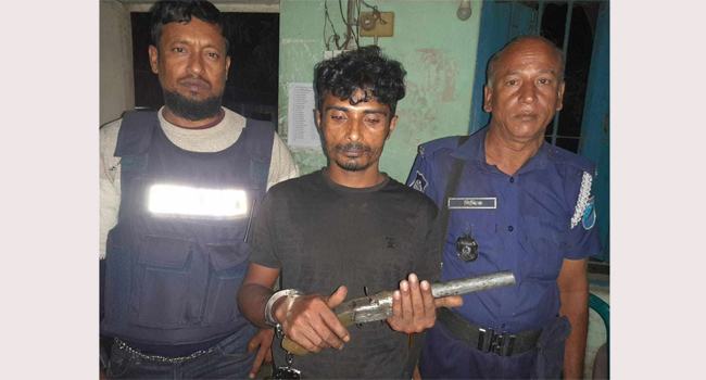 নরসিংদীর রায়পুরায় দেশীয় বন্দুকসহ গ্রেফতার ১