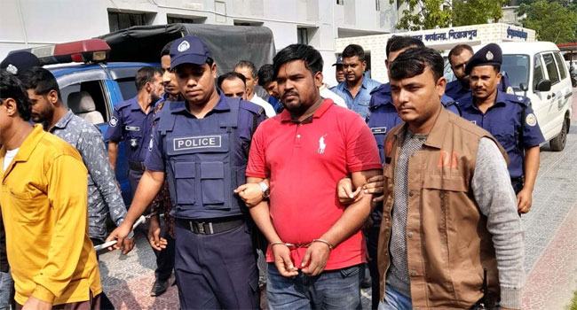 মঠবাড়িয়ায় বিদেশী দুটি পিস্তলসহ গ্রেফতার ১১