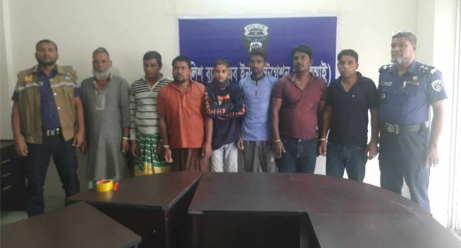 রুহিয়ায় গলাকেটে অটোচালক হত্যা রহস্য উন্মোচন, আটক ৭