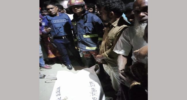 শ্রীনগরে আগুনে ঘুমন্ত যুবকের মৃত্যু