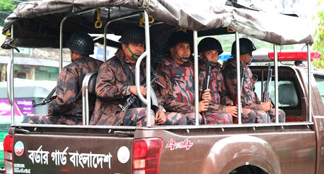 সারাদেশে ১৫২ প্লাটুন বিজিবি মোতায়েন