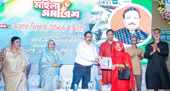 ফেনীর মানুষ শান্তি চায়, উন্নয়ন চায় : নিজাম হাজারী
