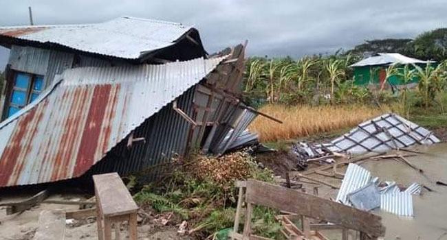 নোয়াখালী উপকূলীয় অঞ্চলে ২ শতাধিক ঘরবাড়ি বিধস্ত
