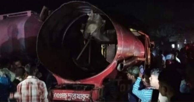 দিনাজপুরে ট্যাংকলরি বিস্ফোরণে নিহত ১, আহত ২