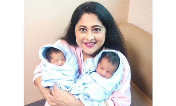 যমজ সন্তানের মা হলেন সুমাইয়া শিমু
