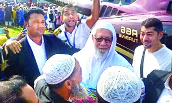 অসুস্থ কর্মচারীর খোঁজ নিতে হোসেনপুরে সৌদি শিল্পপতি